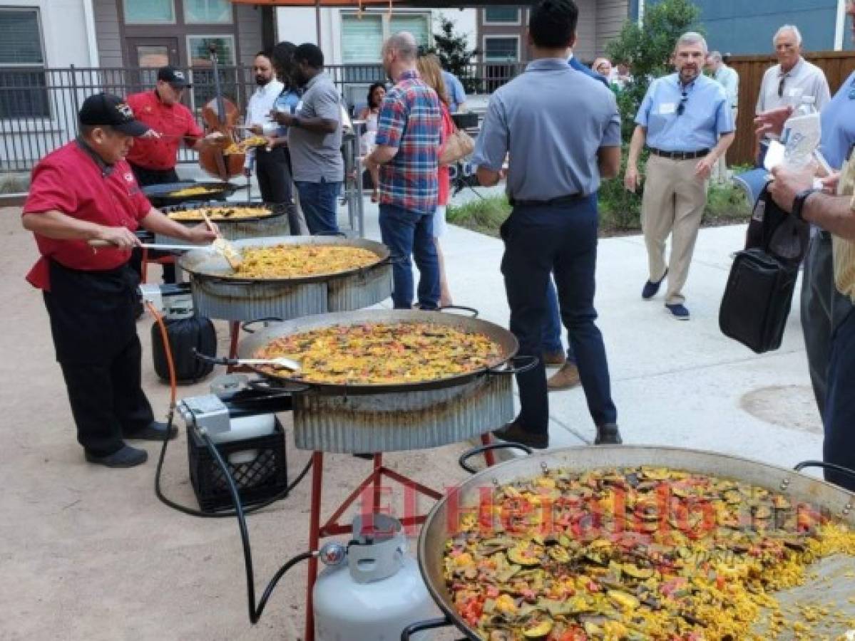 'Tasty Paella' ha conquistado paladares en Dallas, donde goza de una fama inigualable. Foto: El Heraldo