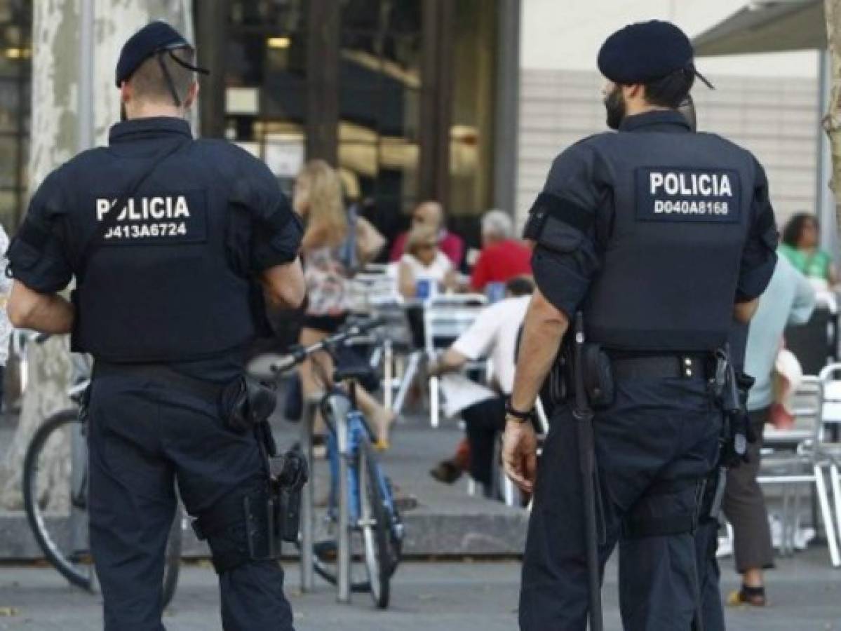 Policía catalana informa posible segundo atentado en el paseo marítimo de Cambrils, Barcelona