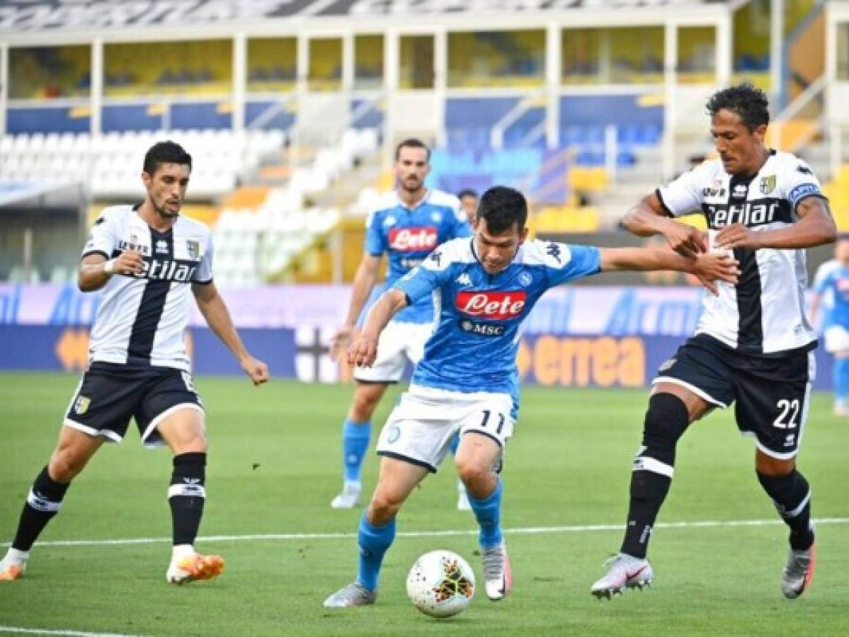 Nápoles pierde 2-1 en su visita a Parma en partido intrascendente de Serie A