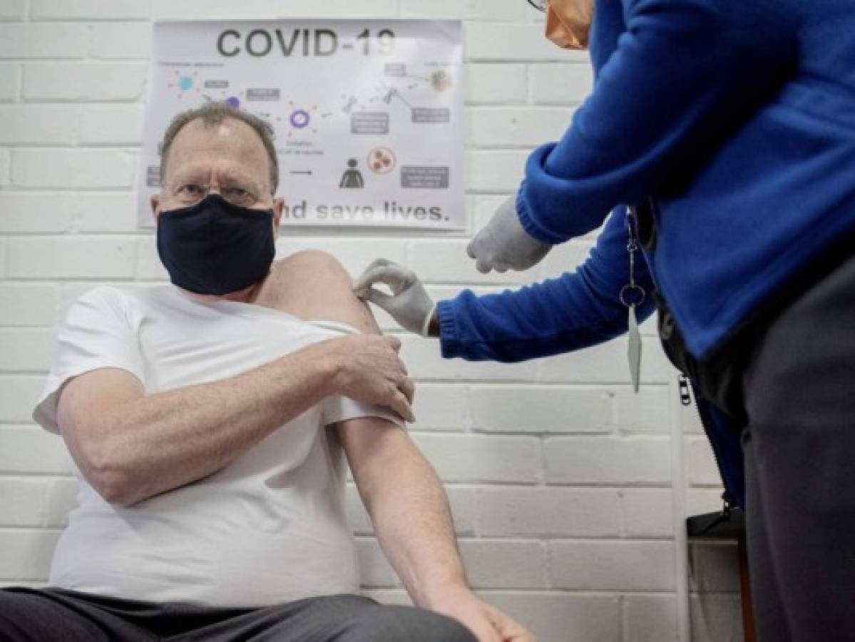 Acusan a piratas rusos de querer robar información sobre vacuna contra covid-19