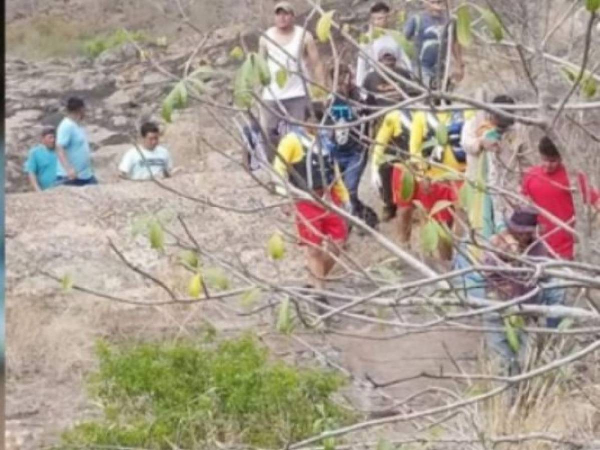 Se desconoce si Óscar Marcial nadaba o cayó al agua antes de morir.