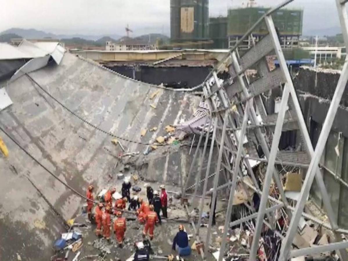 Al menos 3 muertos tras derrumbarse un edificio en China 