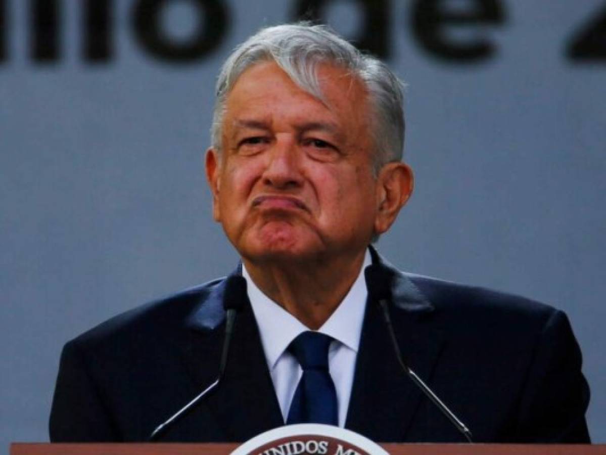 Presidente mexicano pide investigar a su hermano por recibir dinero