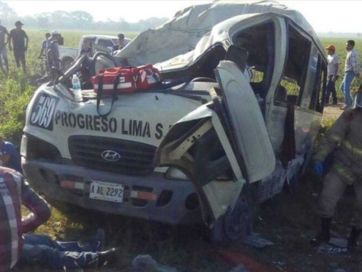 El automotor quedó completamente destruido.