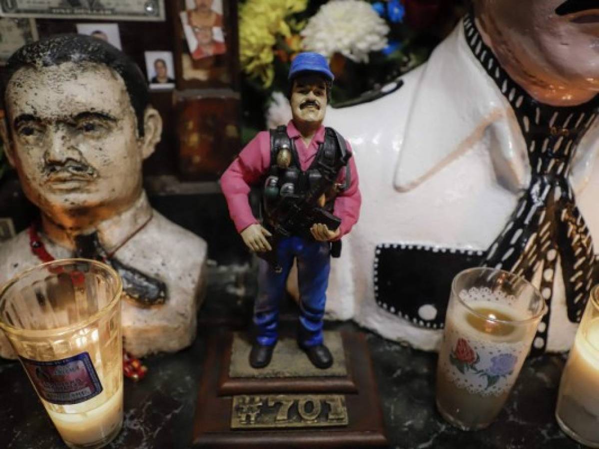 'El santo Chapo', la estatuilla a la que rezan en Culiacán, Sinaloa