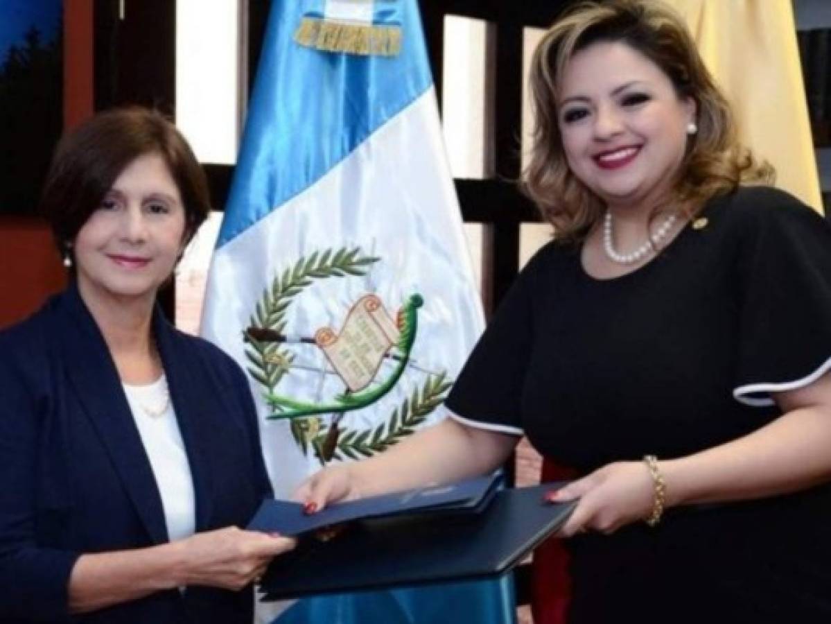 Guatemala presenta a diplomática venezolana designada por Guaidó