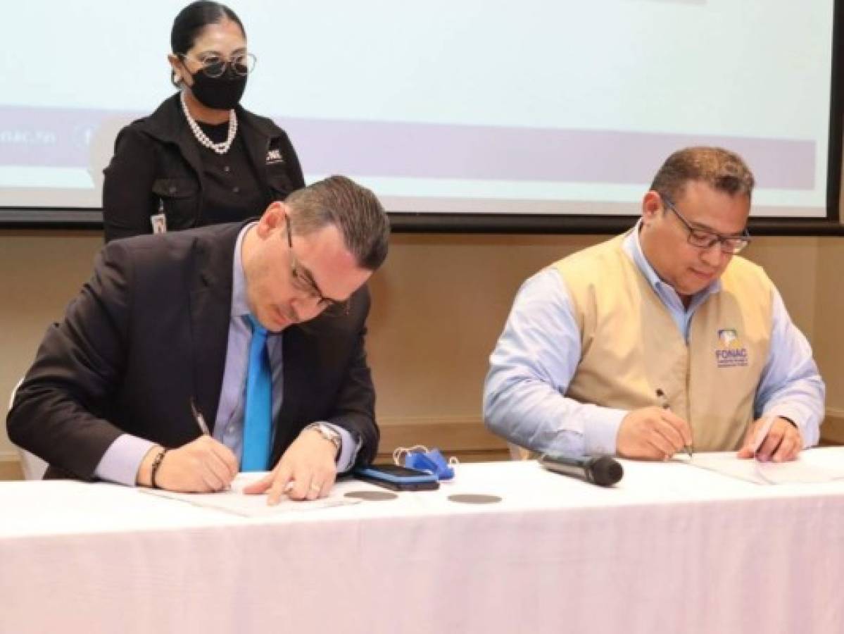 Fonac y CNE firman convenio para acreditar observadores electorales