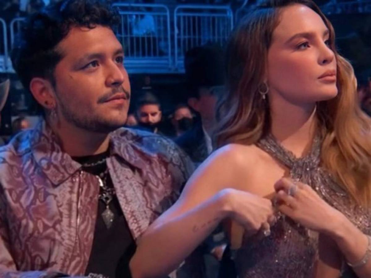 Los momentos más románticos de Christian Nodal y Belinda en los Billboard