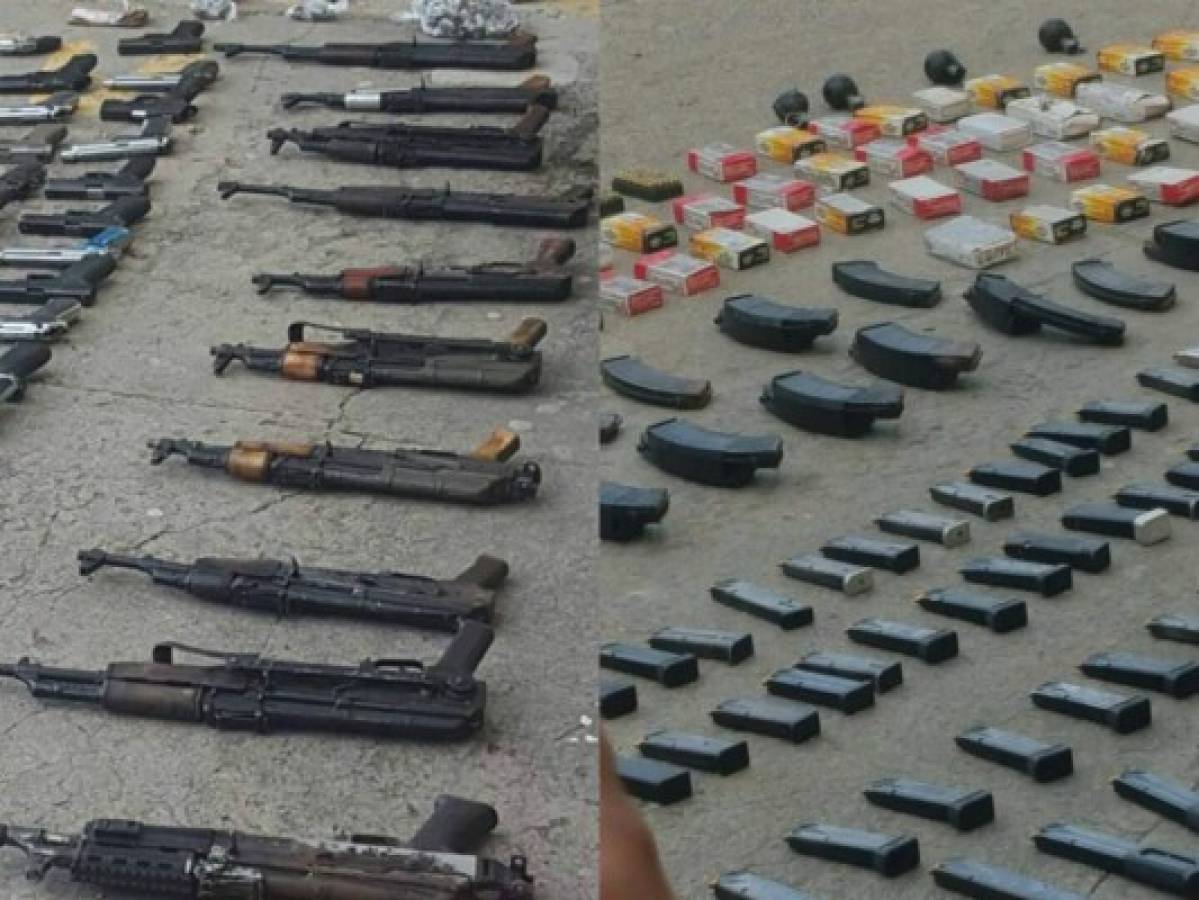 Armas de grueso calibre con sus respectivas municiones fueron encontradas en la cárcel.