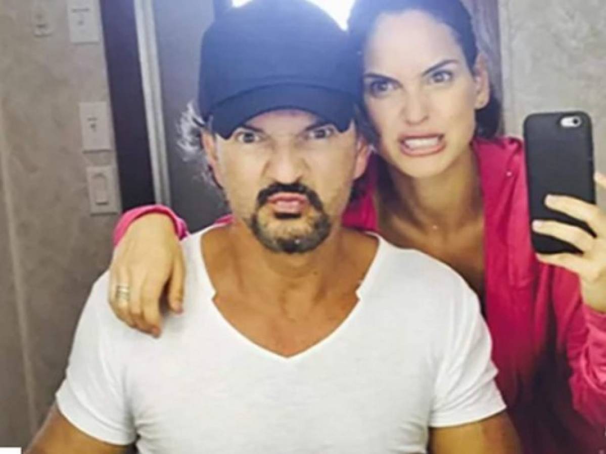 Hija de Ricardo Arjona se casó en secreto con su novio