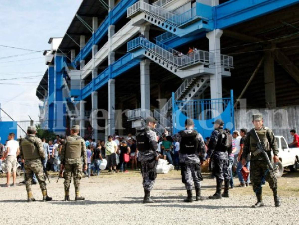 El fervor por la Selección de Honduras se siente desde temprano en el Olímpico