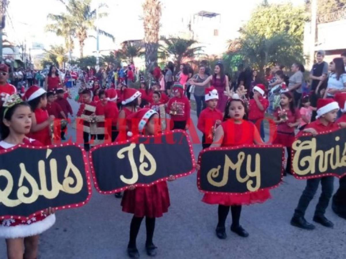 Espectacular desfile navideño engalanó a Siguatepeque