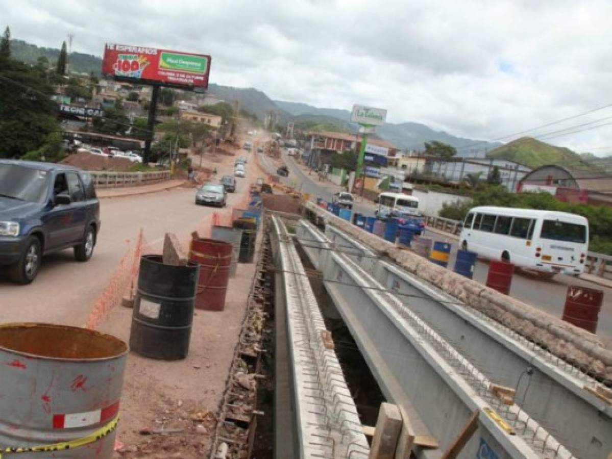 Cerrarán carriles en Los Próceres por obras del túnel