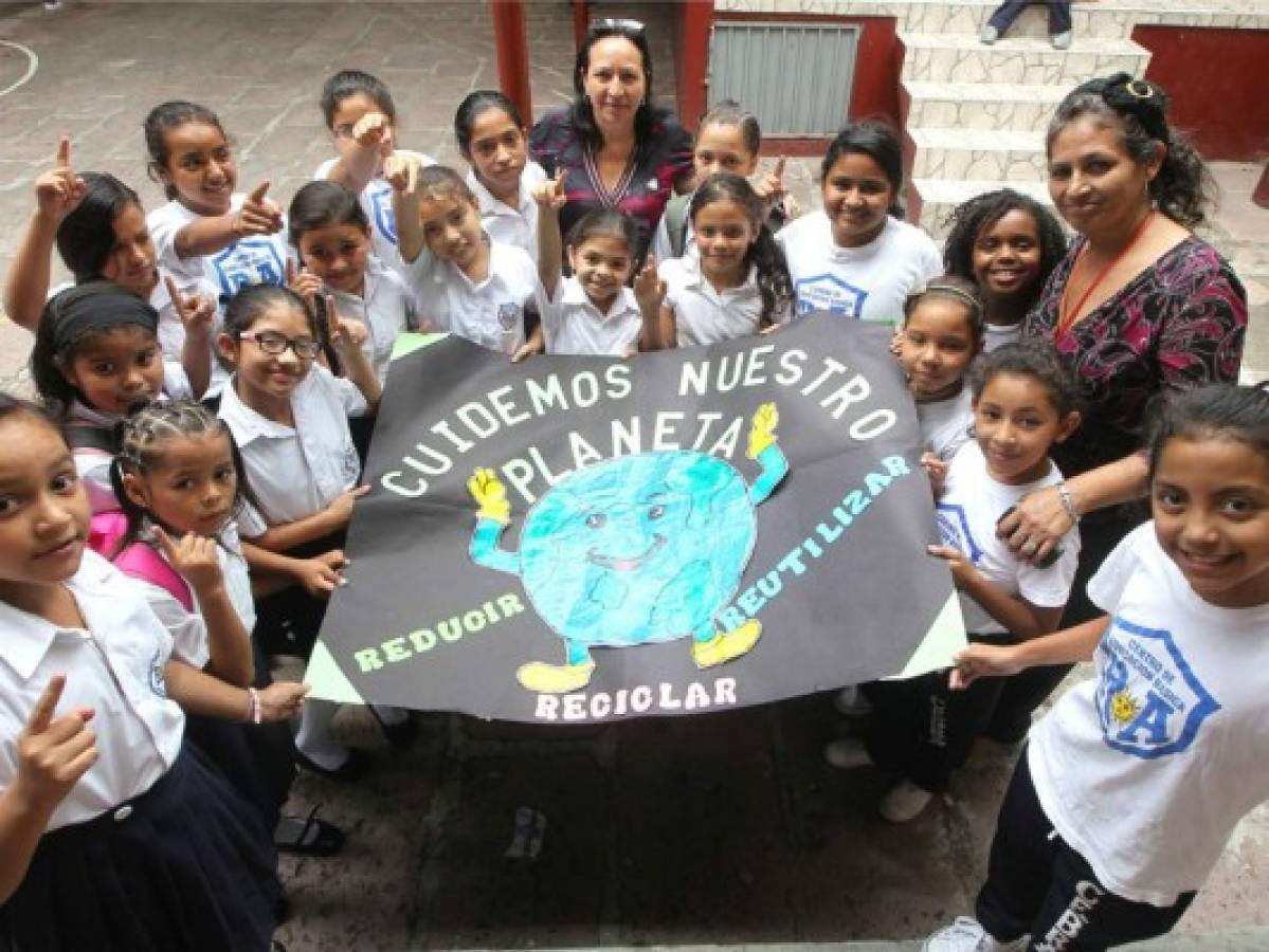 Estudiantes comprometidos con el planeta