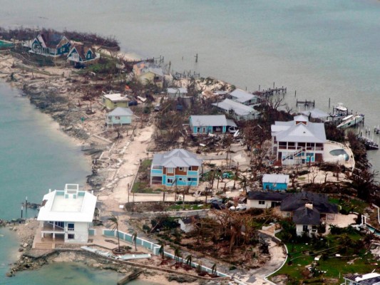 EN VIVO: Huracán Dorian avanza hacia EEUU tras devastar las Bahamas