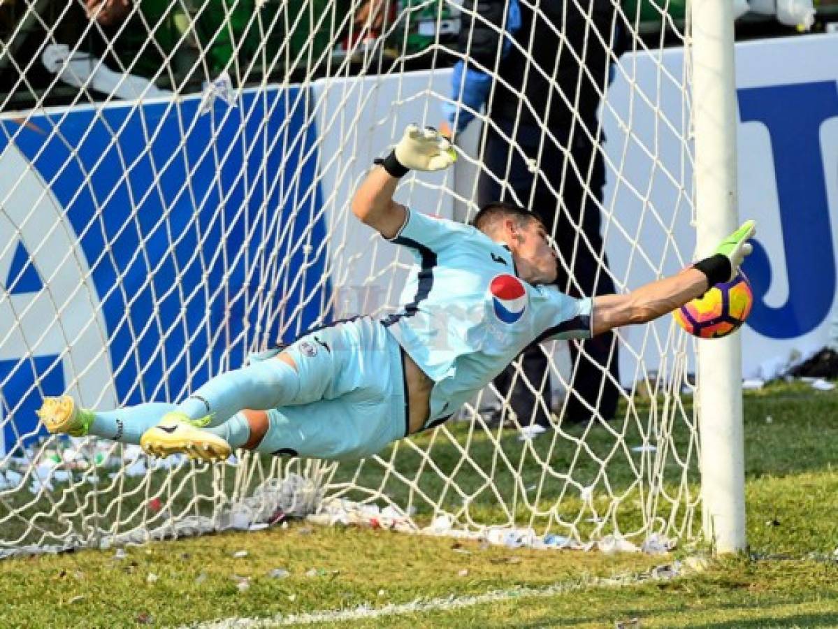 La tapada de oro de Jonathan Rougier de Motagua en la final ante Marathón