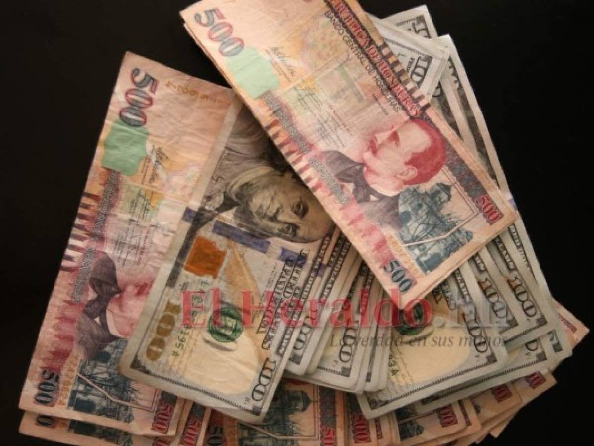 Hondureños comprarán a más de 25 lempiras el dólar para finales del año 2019