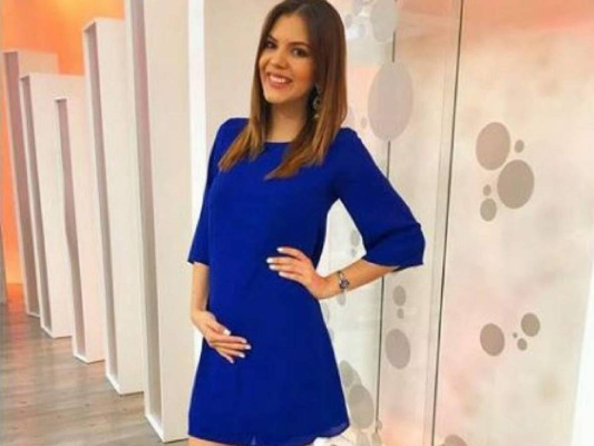 Melissa Valeriano presume embarazo en sexy traje de baño
