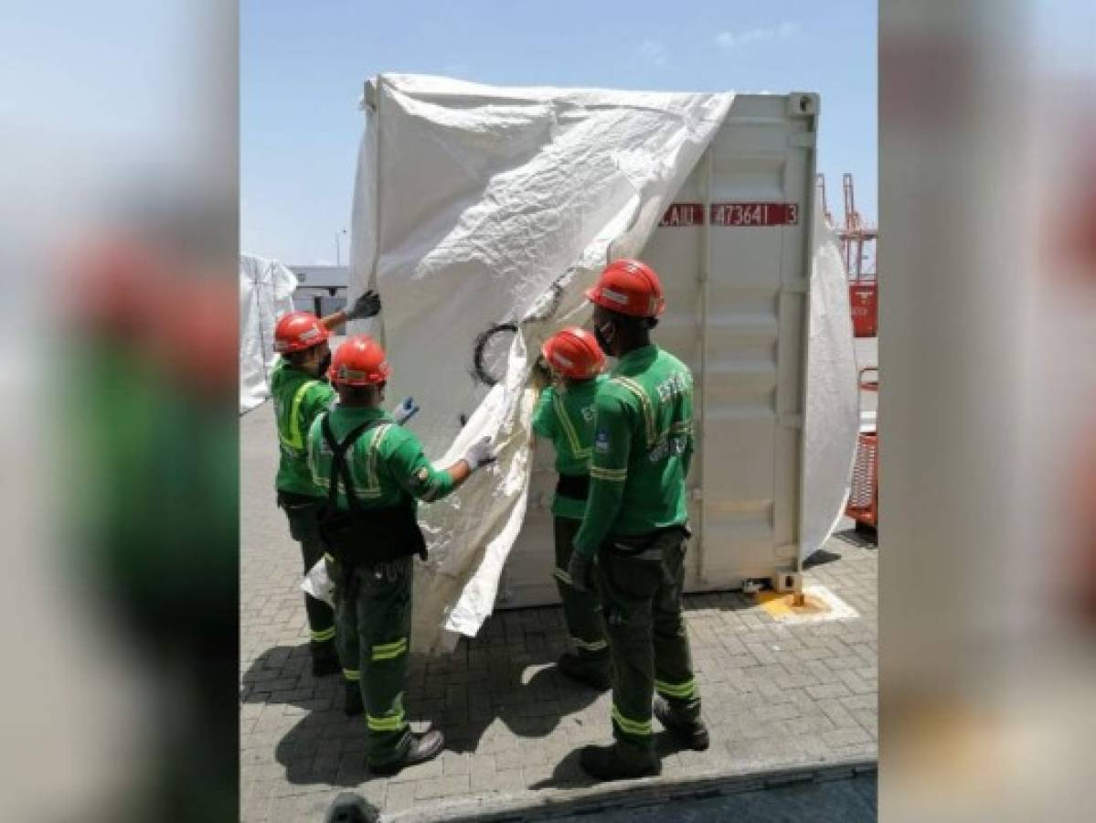 Por el momento se desconoce el motivo por el cual el contenedor no tenía el sello al igual que el resto de cabinas. Foto: Cortesía