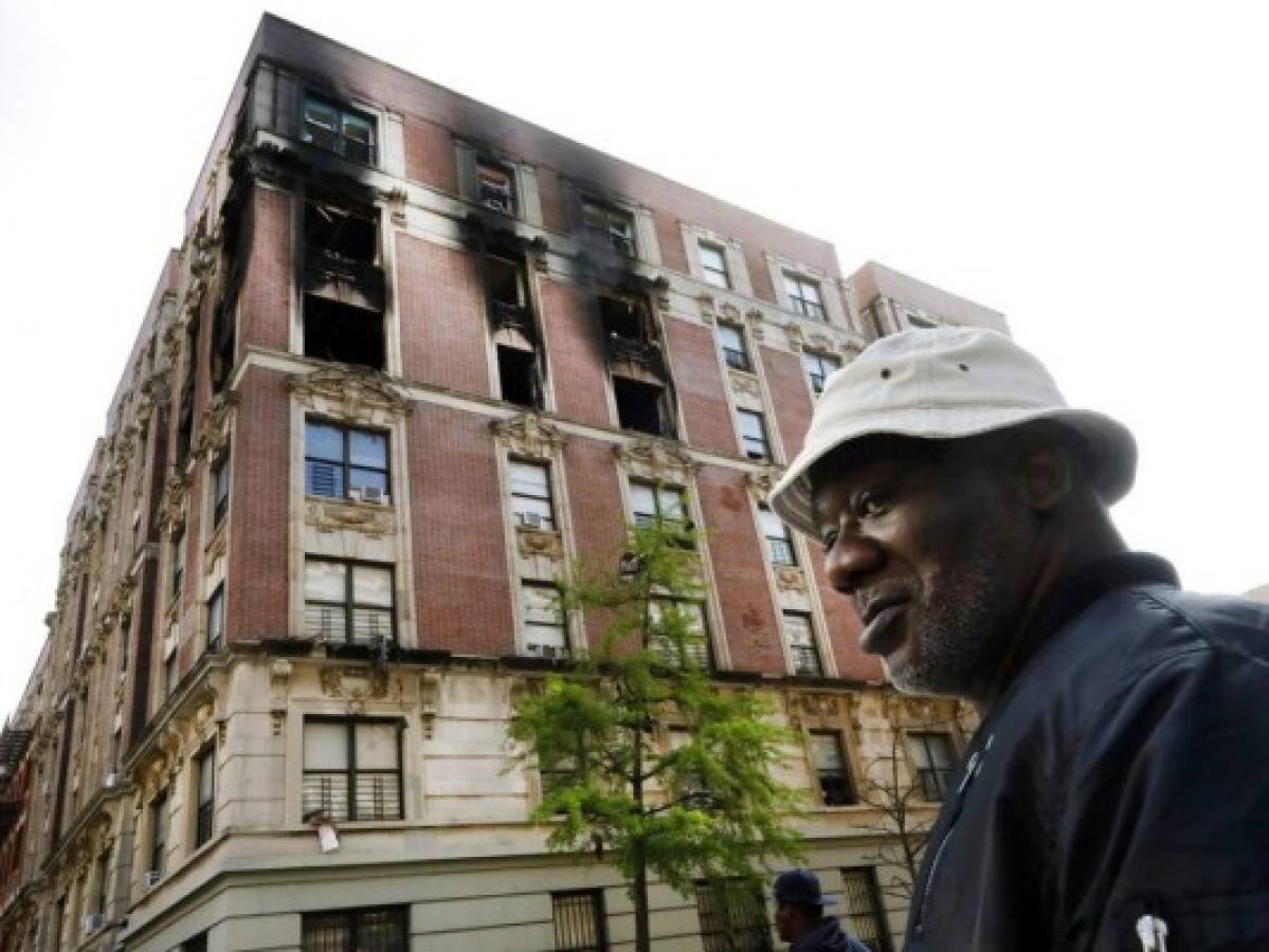 Seis muertos en incendio en Harlem, cuatro de ellos niños 
