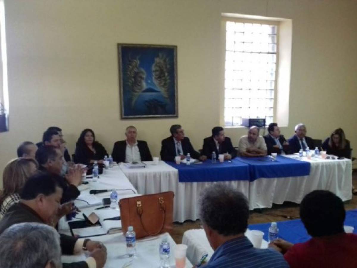 Comisión del Congreso Nacional sostiene reuniones con otros actores involucrados en crisis de la UNAH