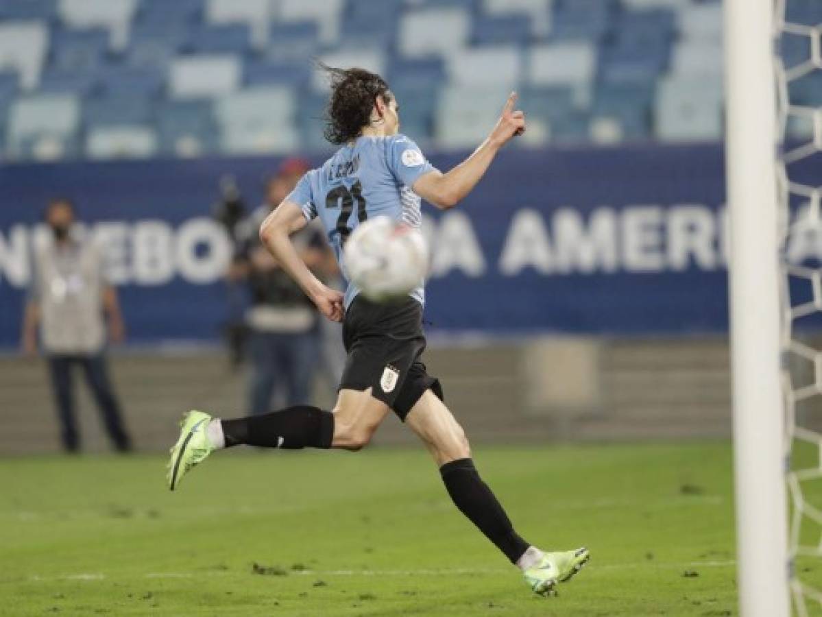 Uruguay se reconcilia con el gol ante Bolivia y clasifica