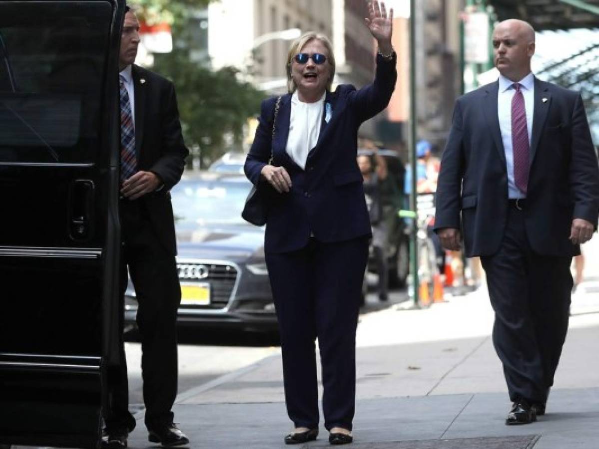 Hillary Clinton, con neumonía, suspende actos en momento delicado de la campaña