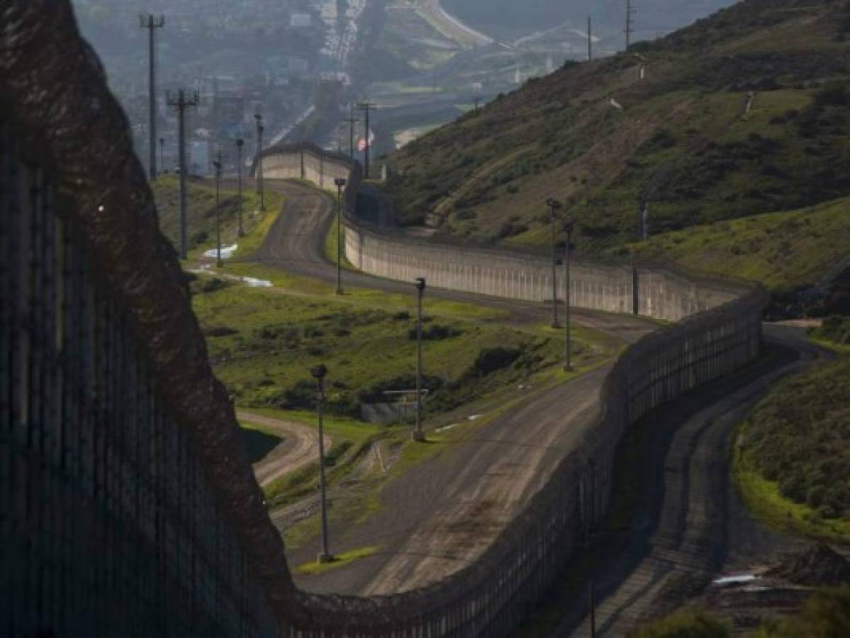 México no pagará el muro de Trump 'bajo ningún escenario'