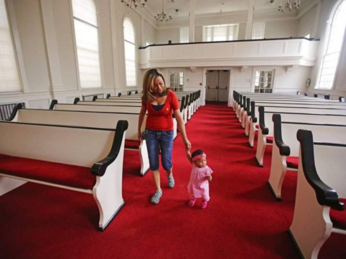 EE UU podría multar a migrantes que se refugien en iglesias 