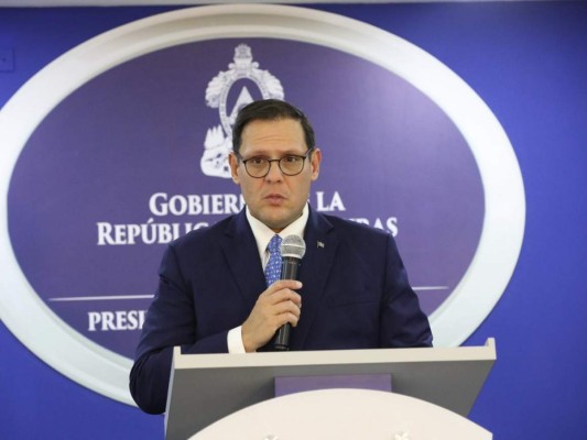 Lisandro Rosales asume como nuevo canciller de la República de Honduras