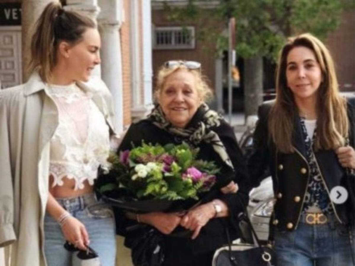 El desgarrador mensaje de Belinda tras la muerte de su abuela Juana