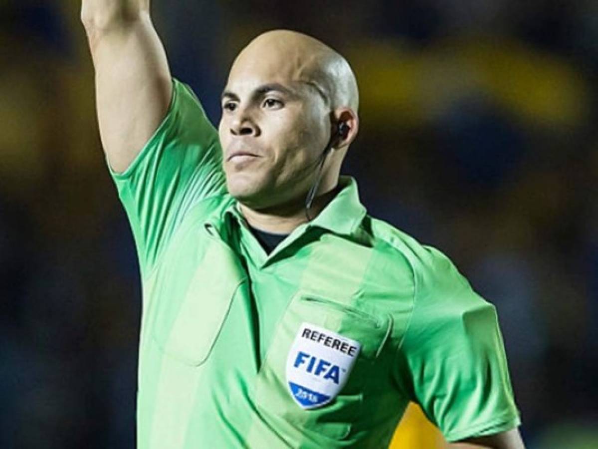 Yadel Martínez, un árbitro que no le tiembla la mano  