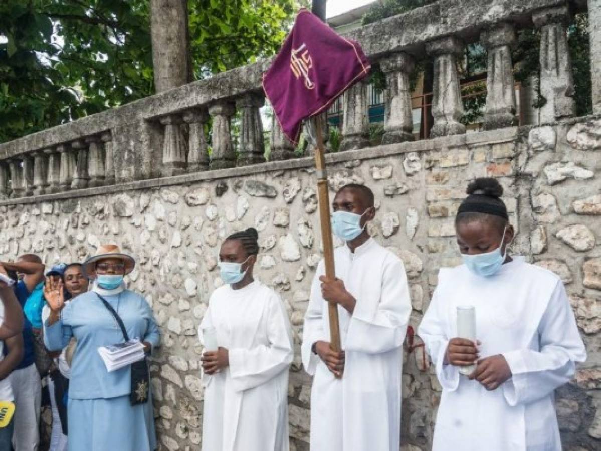 Secuestran en Haití a 7 religiosos católicos, incluidos 2 franceses  