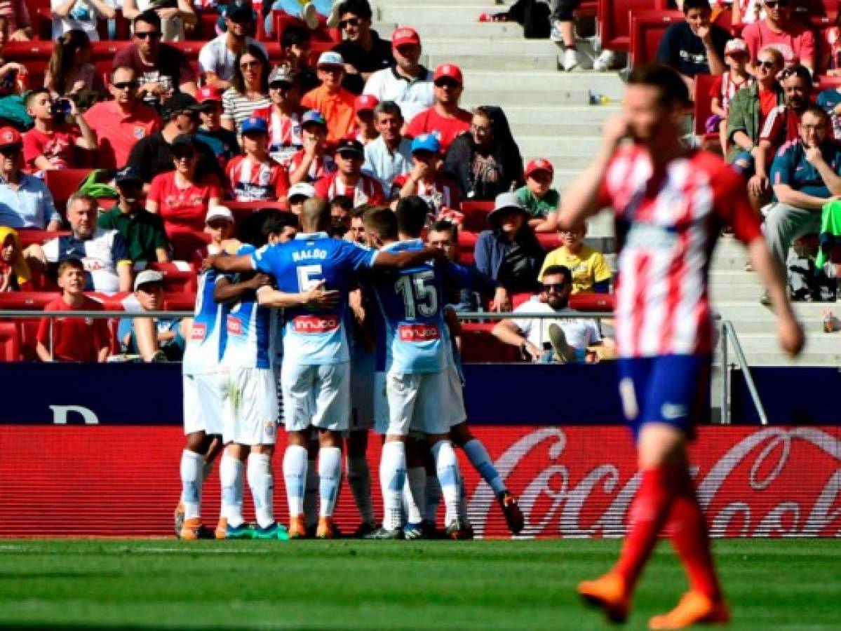 El Espanyol sorprende a un Atlético de Madrid con la cabeza en Lyon