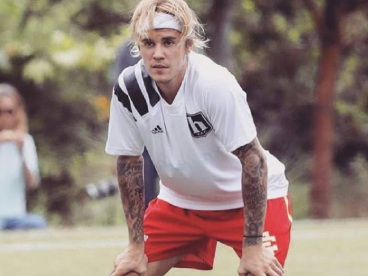 Así es como luce ahora la melena del famoso Justin Bieber.