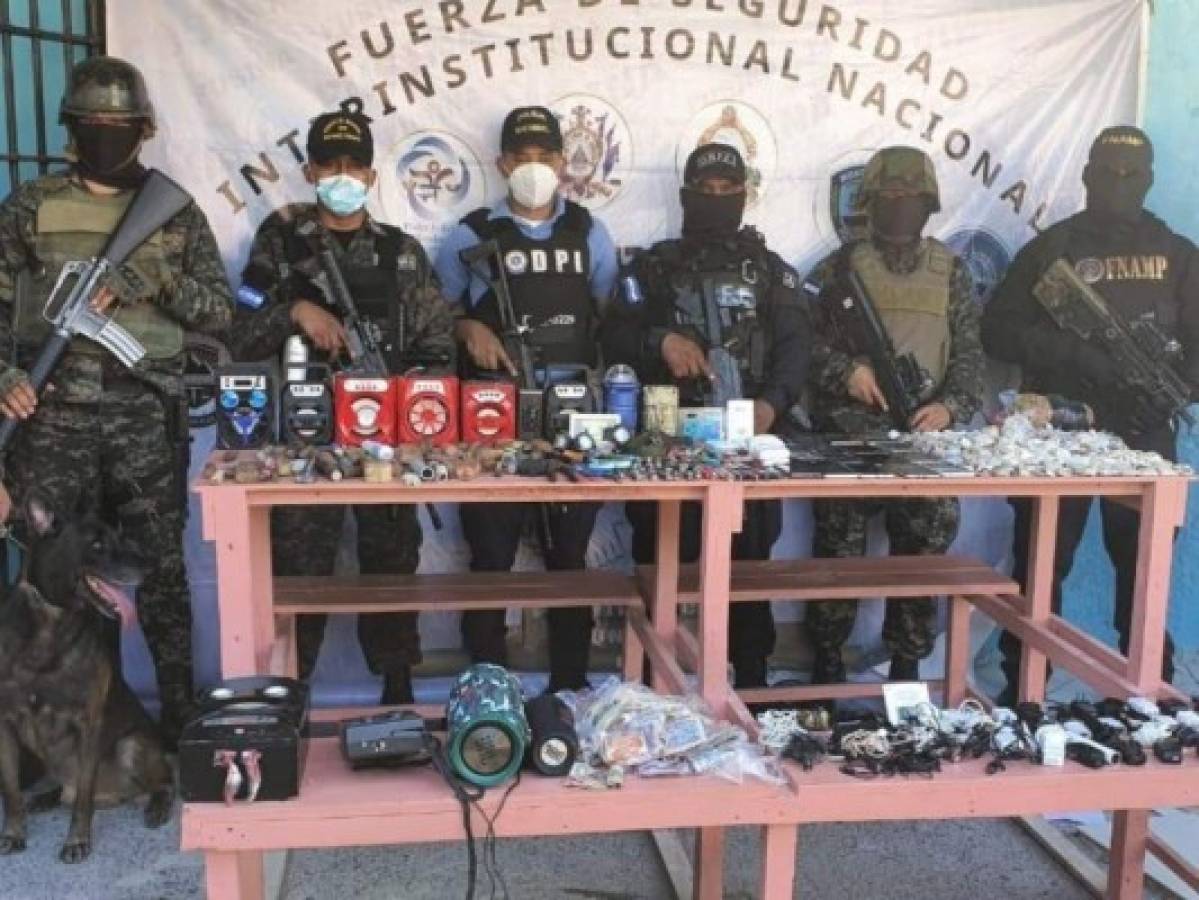 Decomisan más de 30,000 lempiras, droga y armas en centro penal de Atlántida