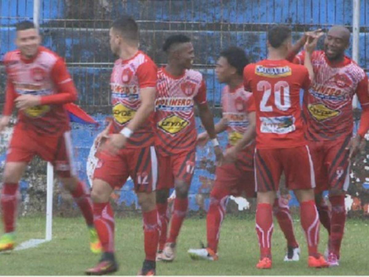 Jerry Palacios marca por segunda vez el primer gol de un torneo de Liga Nacional