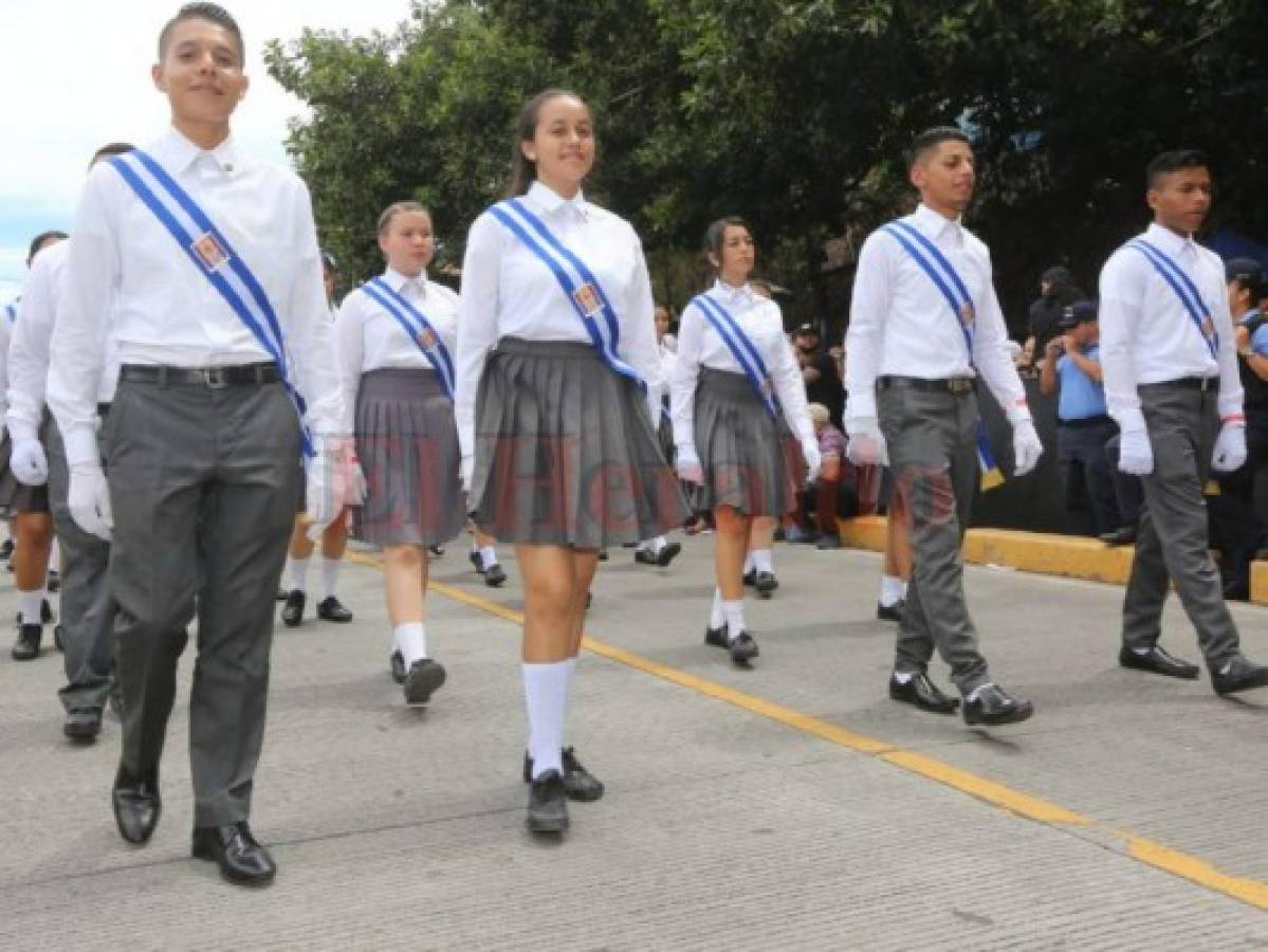 El Instituto Central Vicente Cáceres vuelve a dar un show a la altura en desfiles de Independencia