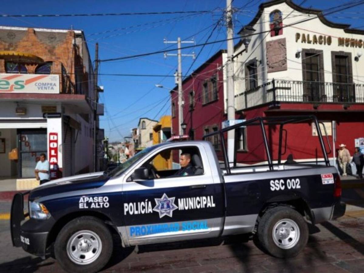 Cárteles en México andan cazando policías hasta en sus casas