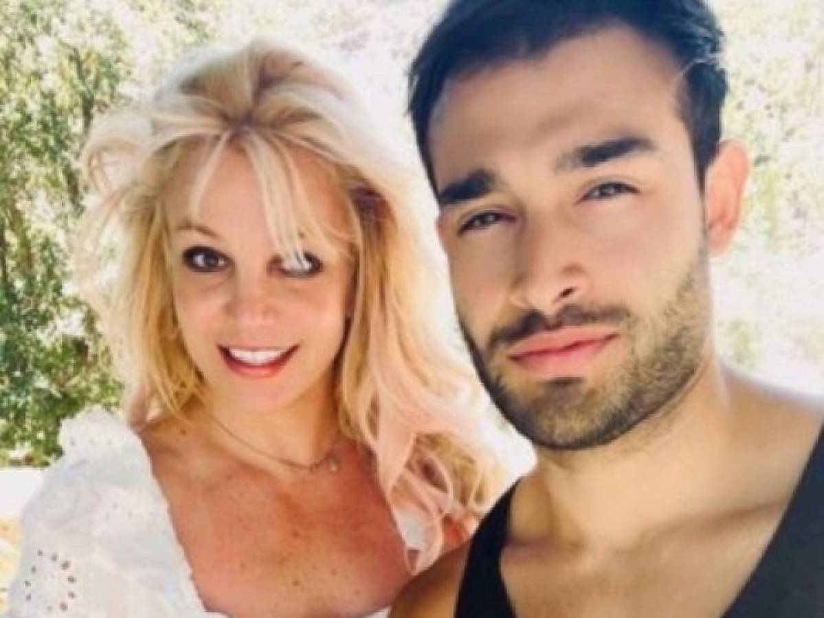 Britney no quiere que su padre se entrometa en acuerdo prenupcial con Sam Asghari
