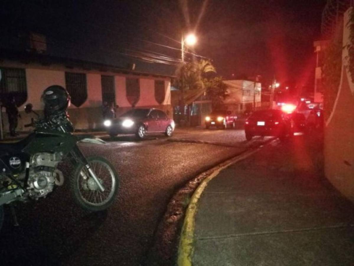 Encuentran vehículo que presuntamente utilizaron sicarios para asesinar odontóloga