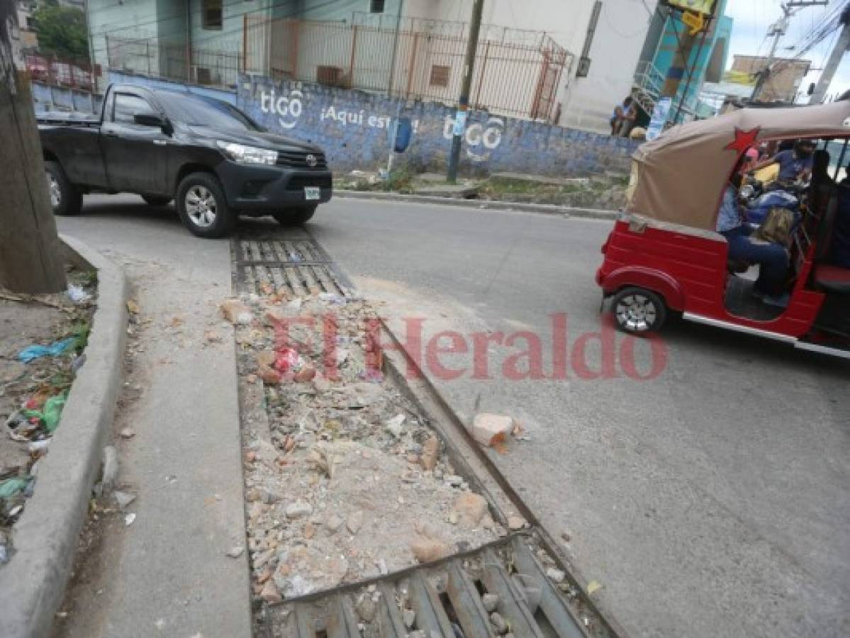 Comerciantes del mercado Zonal Belén solicitan reparación de tragantes y cloacas