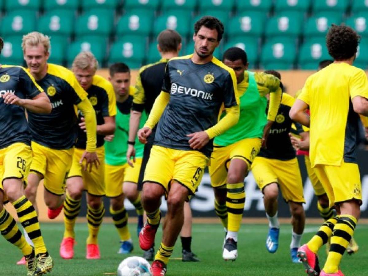 Hummels, de Borussia Dortmund, se lesiona en tendón de Aquiles