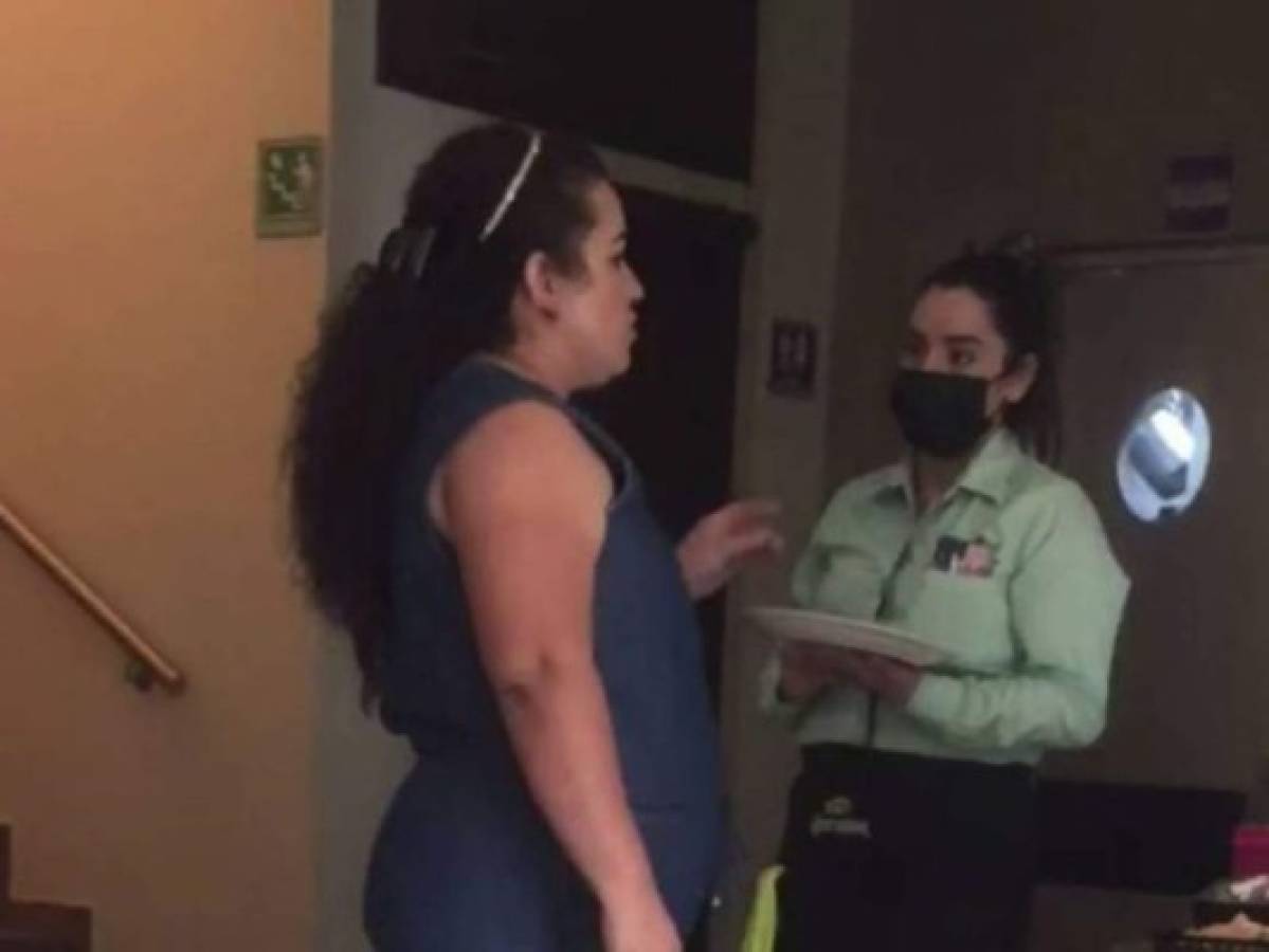 Mujer se niega a pagar cuenta de restaurante y la llaman 'Lady come gratis'