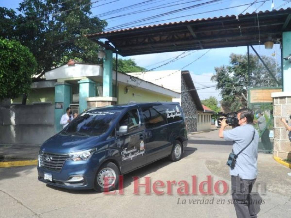 Despiden con caravana al pastor Mario Tomás Barahona, víctima del covid