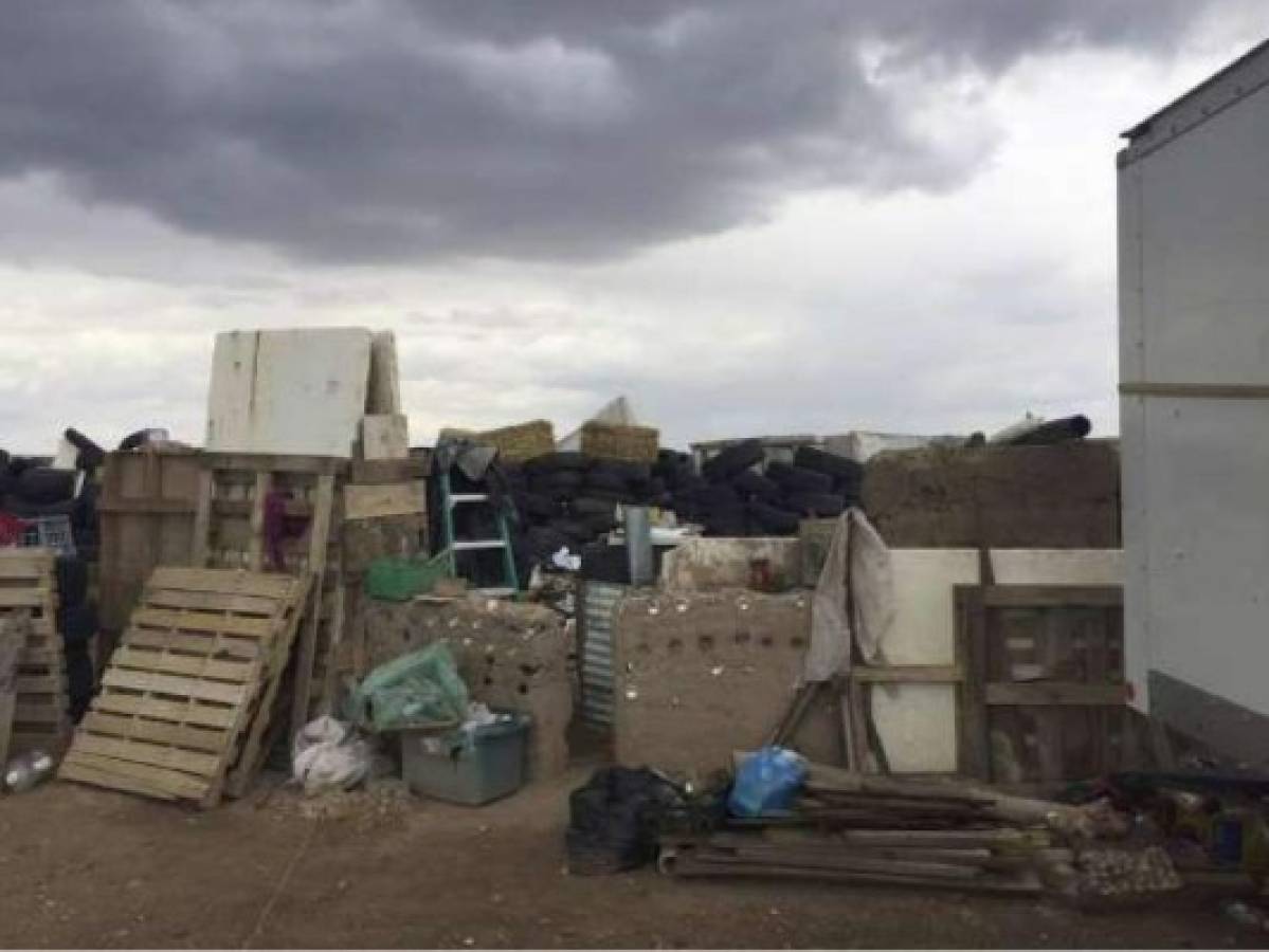 Rescatan a 11 niños en condiciones deplorables en el desierto de Nuevo México