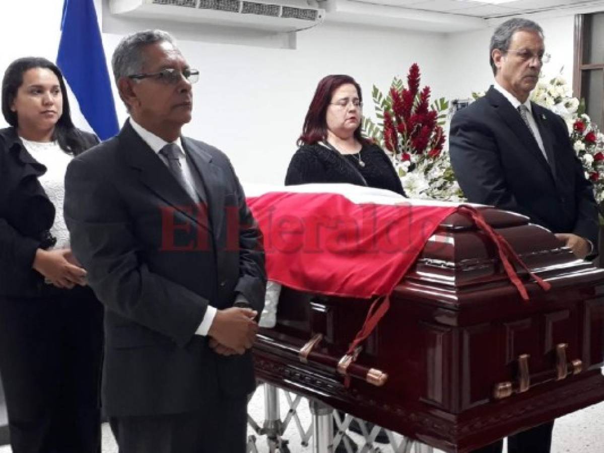 Partido Liberal rinde homenaje al expresidente de Honduras, Roberto Suazo Córdova