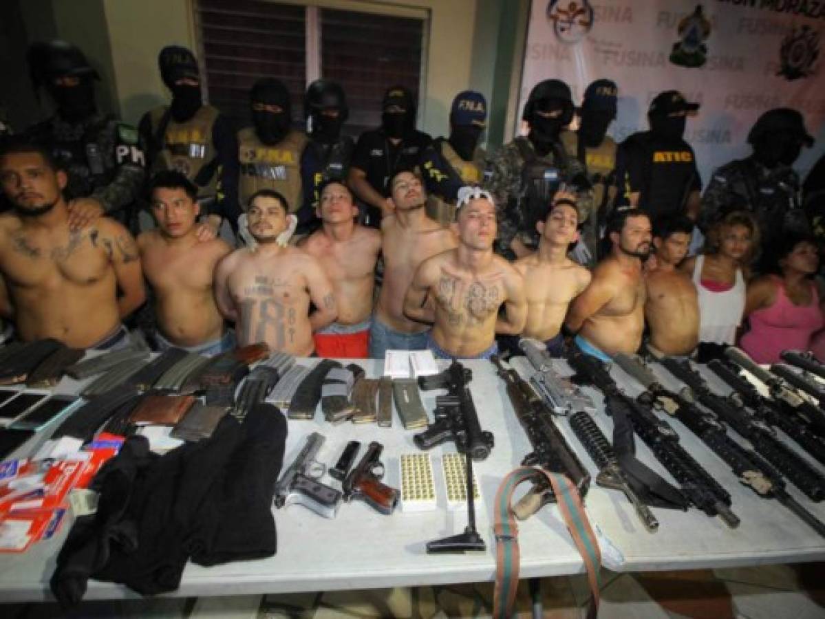 Los sospechosos cayeron en posesión de varias armas ilegales (Foto: El Heraldo Honduras/ Noticias de Honduras)