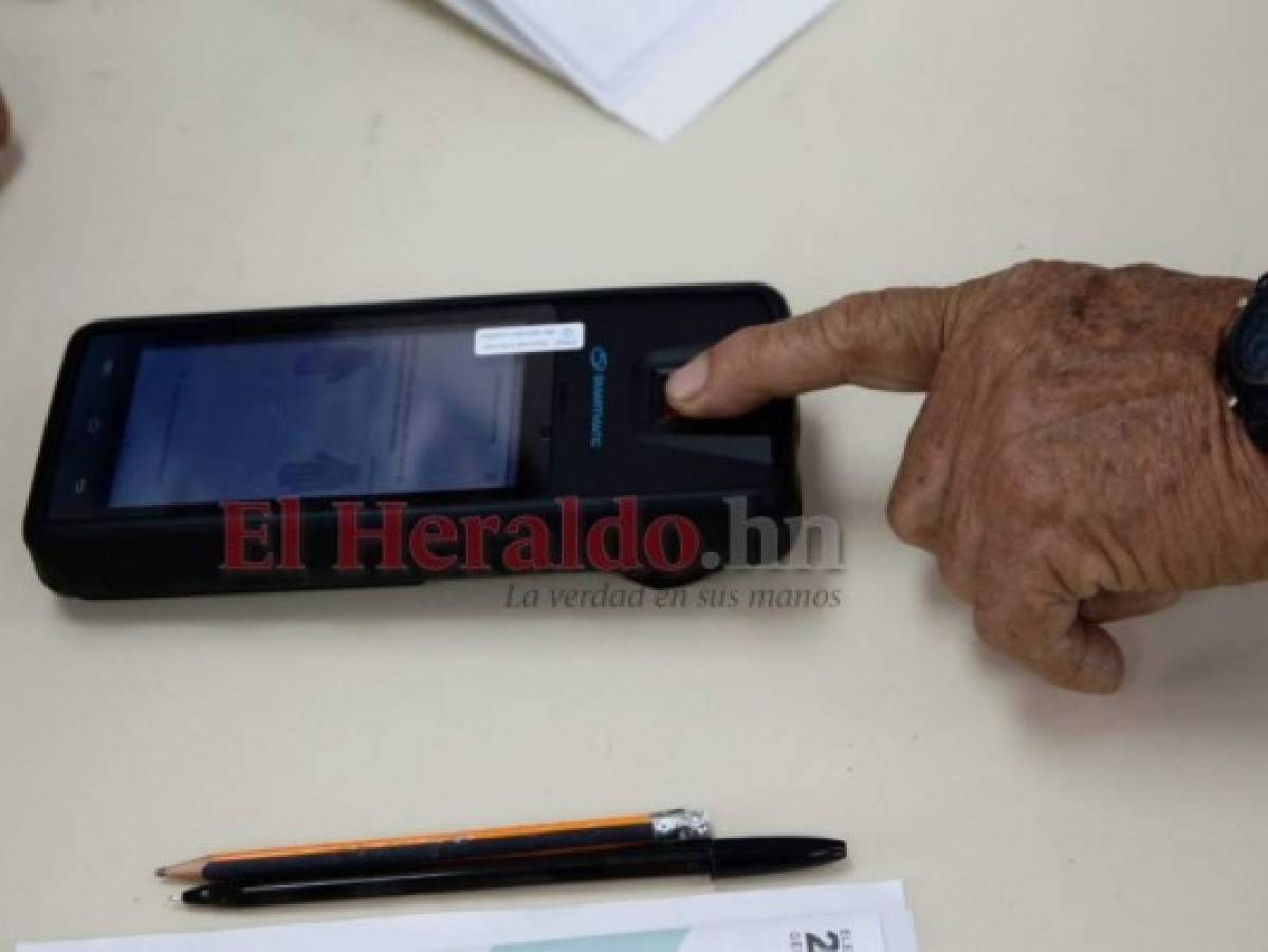 Con un nuevo sistema y con nueva identidad: así se desarrollan las elecciones en Honduras