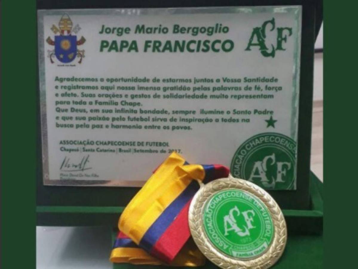 Papa Francisco recibe a sobrevivientes del Chapecoense